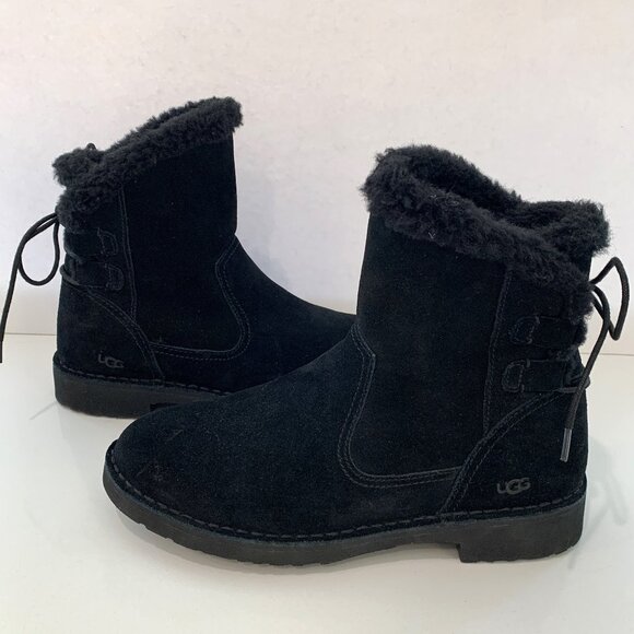UGG Naiyah Boots Sheepskin Leather Booties Back Lace-Up Black Size 8 NEW - Picture 1 of 7